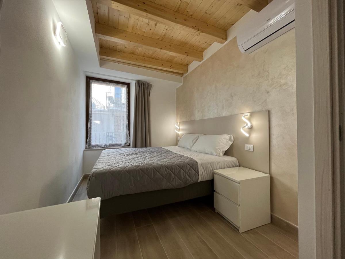 Anfite Apartments Santa Maria Desenzano del Garda Exterior foto