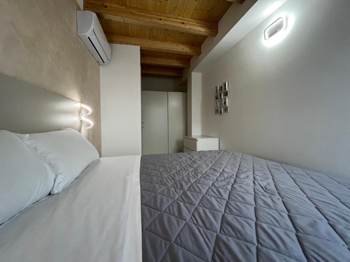 Anfite Apartments Santa Maria Desenzano del Garda Exterior foto